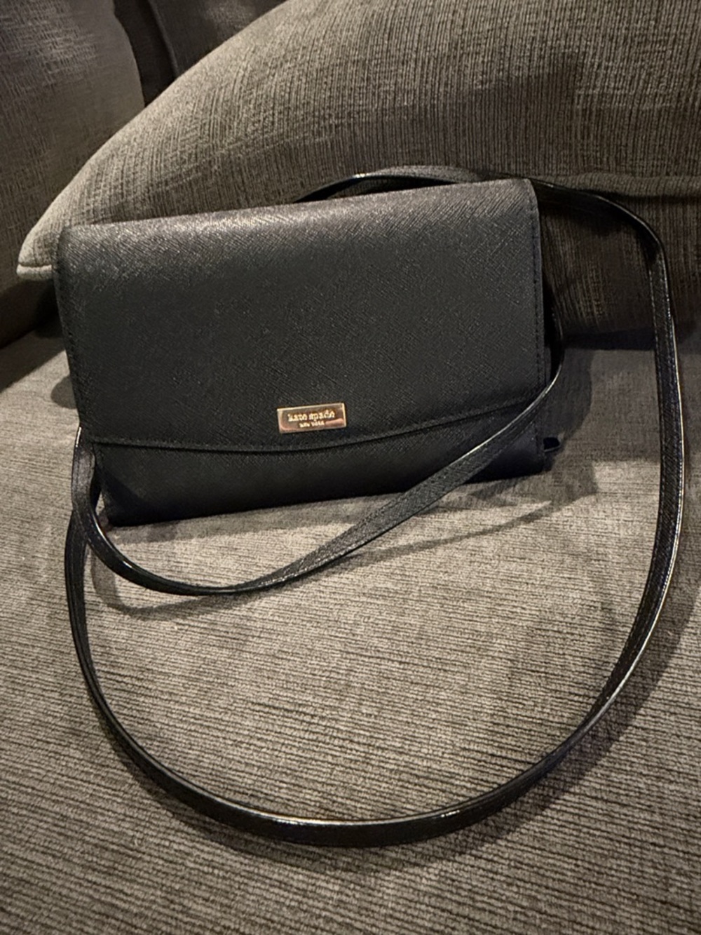 NWOT Kate Spade Laurel Way Winnie Black Leather Crossbody Bag with Gold Logo